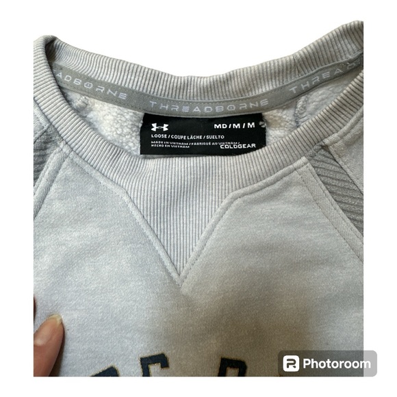 Notre Dame Under Armour sweatshirt. - Picture 2 of 2